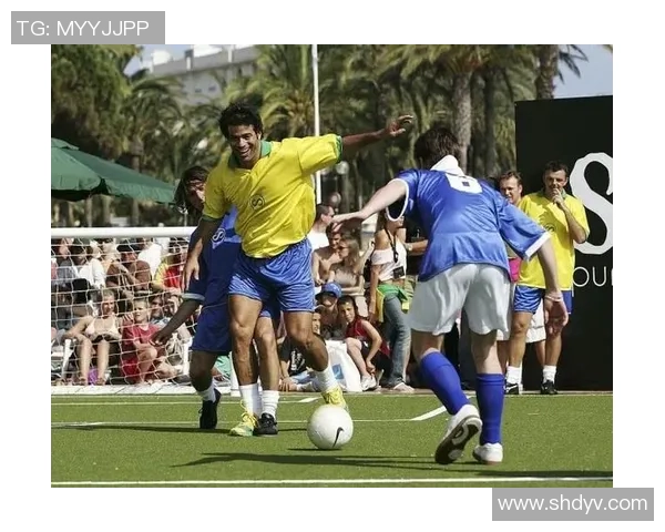 巴西足球传奇人物盘点前五十位明星球员的辉煌历程与成就