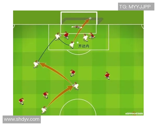 武汉足球队快攻战术解析与战绩影响的深度剖析 武汉足球队快攻战术解析与战绩影响的深度剖析
