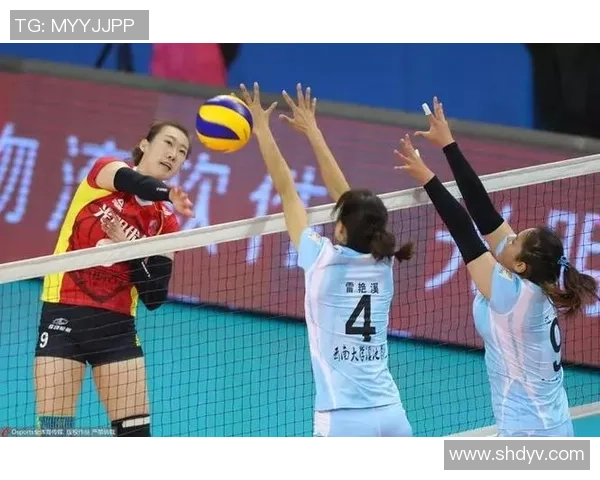 赛后分析:上海排球队与北京排球队的耐力较量与战术对比 赛后分析:上海排球队与北京排球队的耐力较量与战术对比
