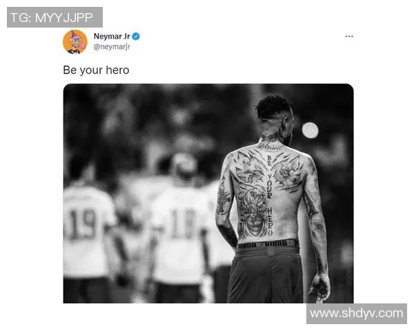 足球明星小纹身的独特魅力与时尚风格解析